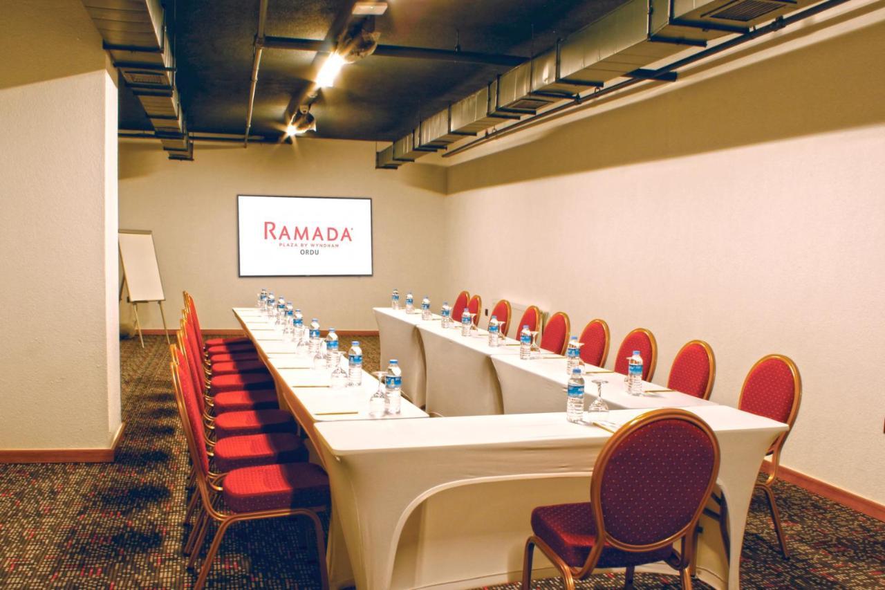 Hotel Ramada Plaza By Wyndham Ordu Extérieur photo
